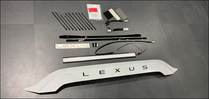 レクサスLBX専用 LEDトランスワードイルミネーション