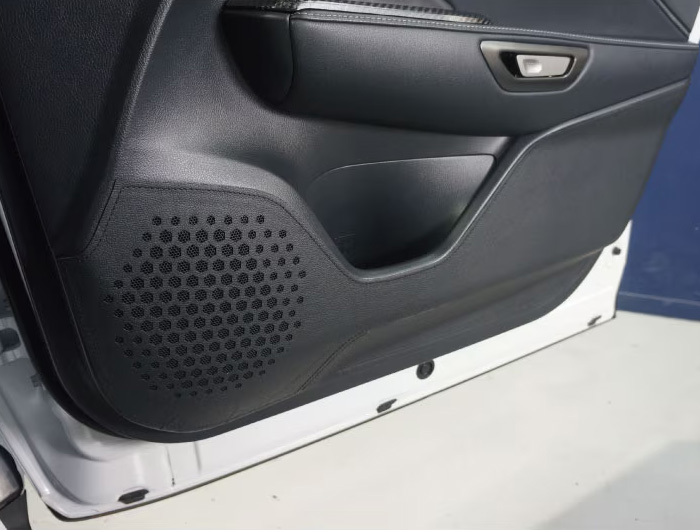 レクサスLBX MORIZO RR専用 ドアキックプロテクター(トムス)