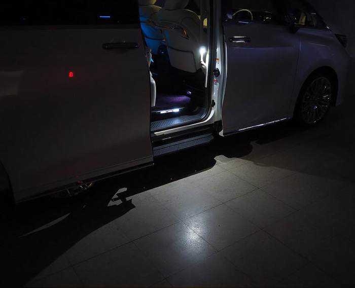 レクサスLM専用 LEDIST ウェルカムランプ