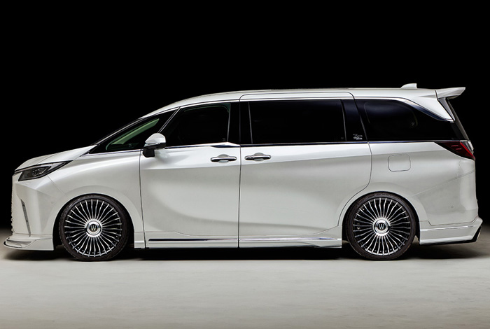 レクサスLM専用 エアロキットフルセット WALD リアビュー